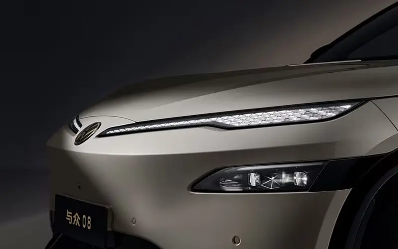 فولکس ID.Unyx 08