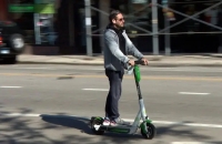 تردد با اسکیت و اسکوتر در معابر اصلی پایتخت مجاز است؟