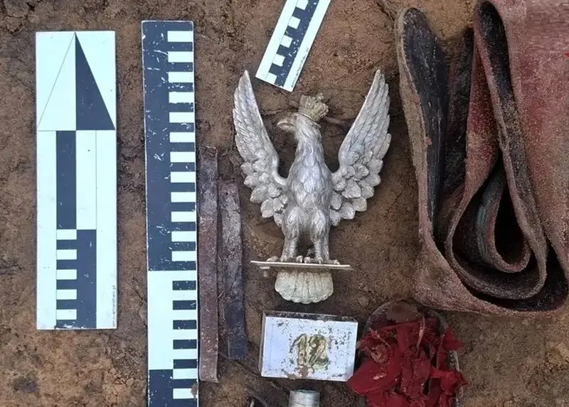 پرچم گردان دوازدهم لهستان