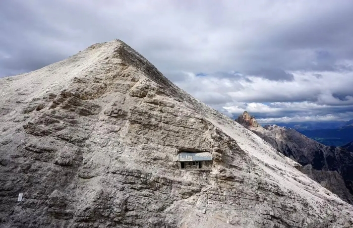 کشف کلبه متروکه سربازان جنگ جهانی اول در ارتفاع 2760 متری