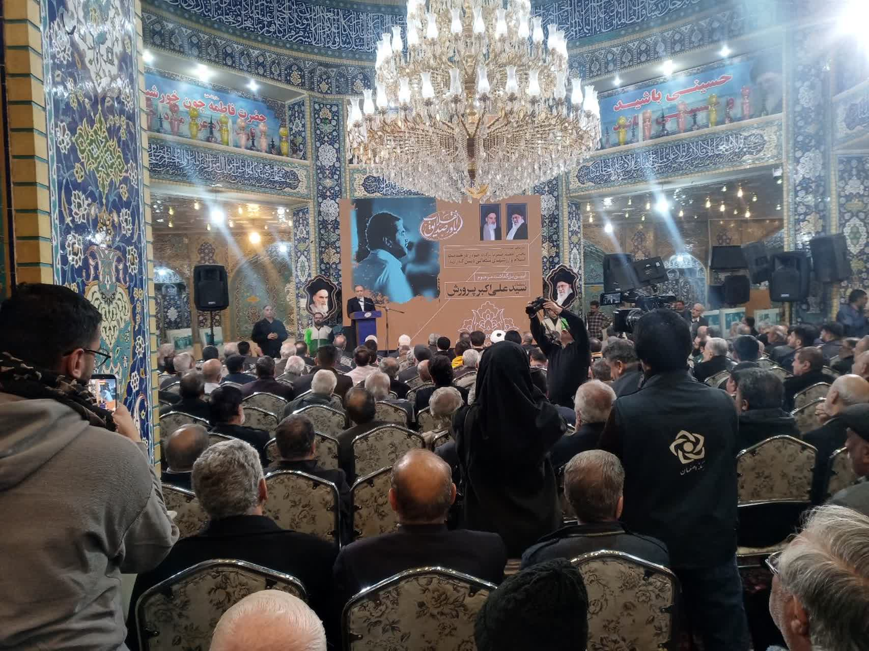 عراقچی: دشمنان پس از شکست در میدان جنگ، به جنگ اقتصادی روی آورده‌اند