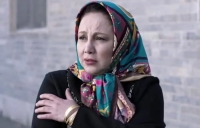 بهنوش بختیاری در کنار خانواده جمشید هاشم‌پور