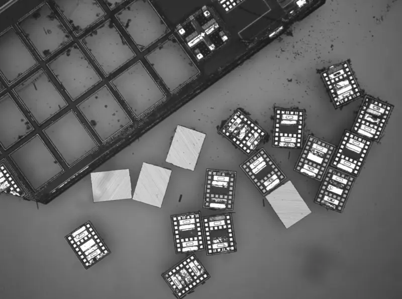 کوچکترین ربات جهان