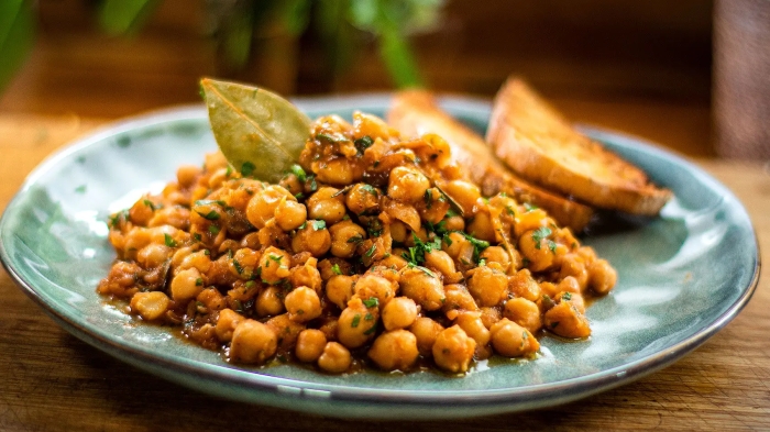 طرز تهیه چوله پالک؛ غذای هندی خوشمزه و مقوی