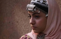 استایل کریسمسی نیکی نصیریان (آهو سریال بانو عمارت)