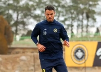 تمرینات اختصاصی ستاره سپاهان برای بازی مقابل استقلال