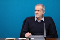 جزییات نشست رییس‌جمهور با جمعی از فعالان اصناف و بازاریان/ پزشکیان: رویکرد دولت، مداخلات حداقلی در بازار است