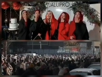 تهران شبیه تایتانیک؛ بالا شهر جشن می‌گیرند، پایین شهر اعتراض می‌کنند