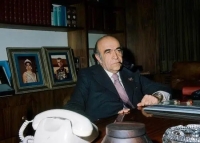 «امیرعباس هویدا و لیلا امامی» در روز عقدشان؛ سال 1345