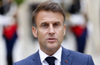 مکرون در واکنش به حمله آمریکا به ونزوئلا: رفتن دیکتاتور خبر خوبی است