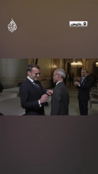 اهدای نشان شوالیه به «علی اکبر» توسط رییس‌جمهور فرانسه