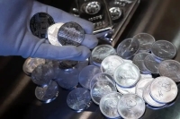 چرا فروش نقره آسان نیست؟