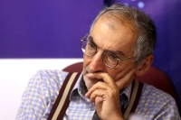 زیباکلام: نارضایتی مردم محصول عملکرد تندروهاست/ «معجزه اقتصادی» هم مردم را راضی نمی‌کند/ تندروها بیشتر از 16 میلیون نفر نیستد اما قدرتشان متمرکز است