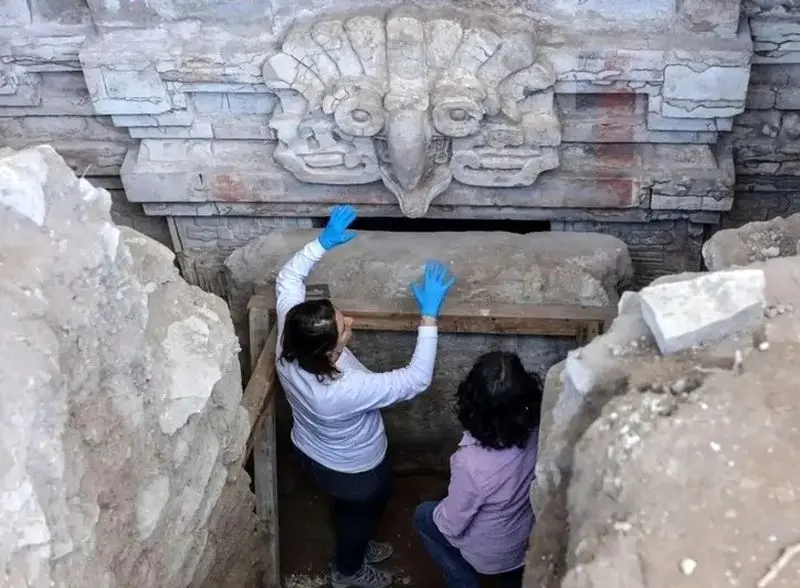 مقبره جغدنشان