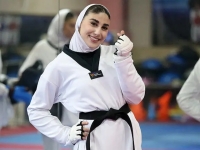 ناهید کیانی زیر تیغ جراحی رفت