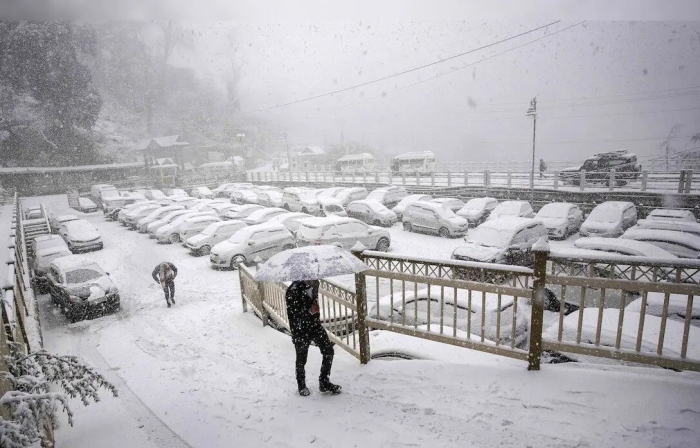 کاهش محسوس دما و بارش برف و باران در تهران