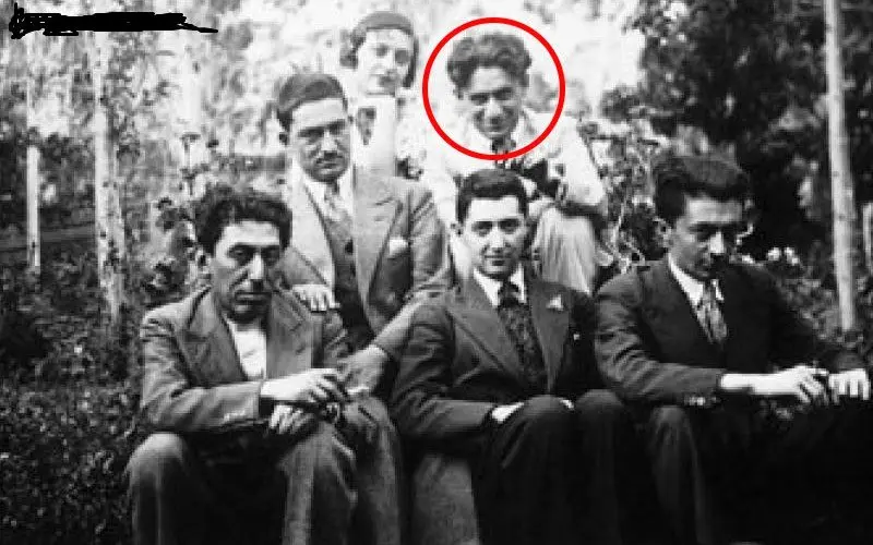 بزرگ علوی و صادق هدایت