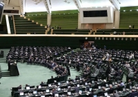 نشست غیرعلنی مجلس با حضور رییس ستاد کل نیروهای مسلح و عراقچی