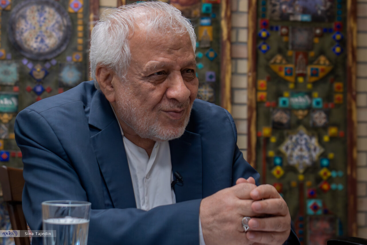 حضرت عباس شب عاشورا با شمر مذاکره کرد/ این آمریکا بود که با ایران قطع رابطه کرد/ آمریکا رییس جمهور ونزوئلا را مثل راهزن‌های سرگردنه دزدید