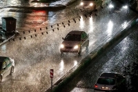 برف و باران در جاده‌های 10 استان/ ترافیک نیمه‌سنگین در چند محور