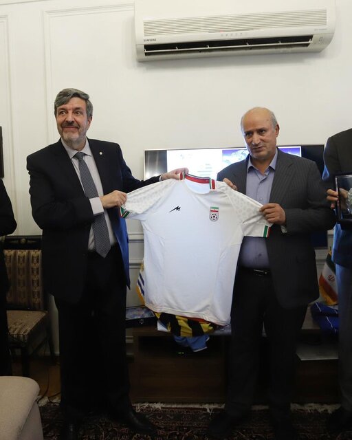 اروگوئه به دنبال بازی دوستانه با تیم ملی فوتبال ایران؟