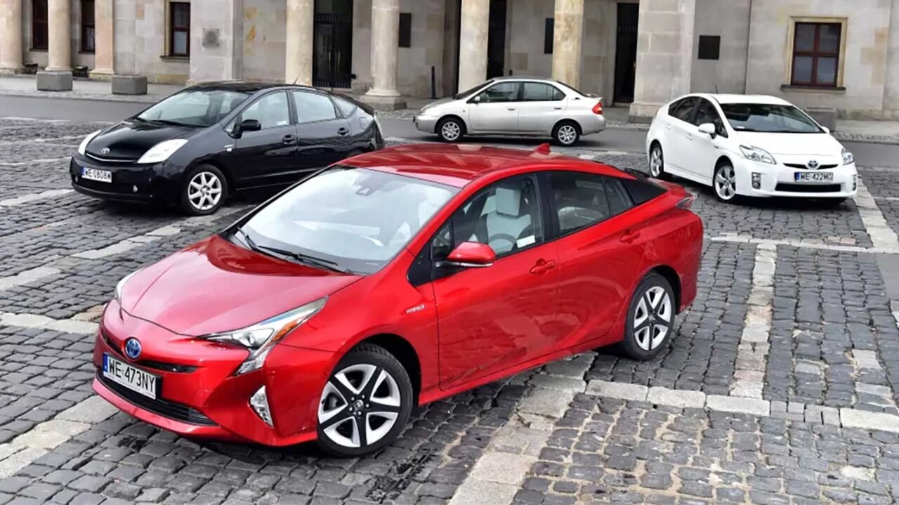 چرا تویوتا پریوس مهم‌ترین خودروی مدرن جهان است؟