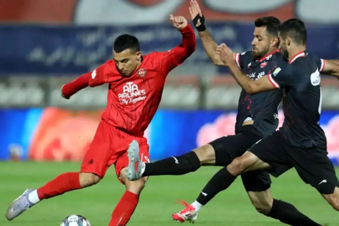 تاریخ بازی پرسپولیس - تراکتور تغییر می‌کند