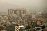 احتمال طوفان گرد و خاک در تهران/ افت دما تا 8 درجه