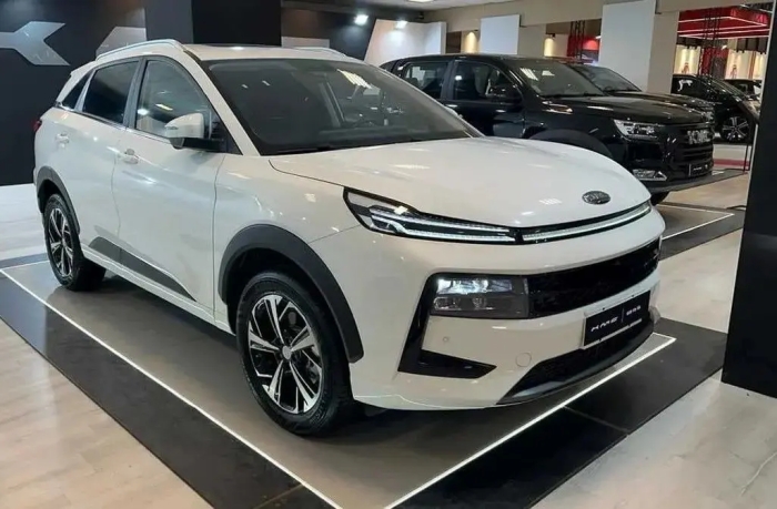 آغاز تحویل جدیدترین شاسی‌بلند کرمان موتور