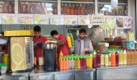 چالش جدی آبمیوه فروشی‌ها و کافی شاپ‌ها با قیمت بالای شکر