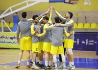 لشکرکشی جنوبی‌ها به شمال برای سهمیه:  آبادان با آرمان و منجی خط و نشان کشید!