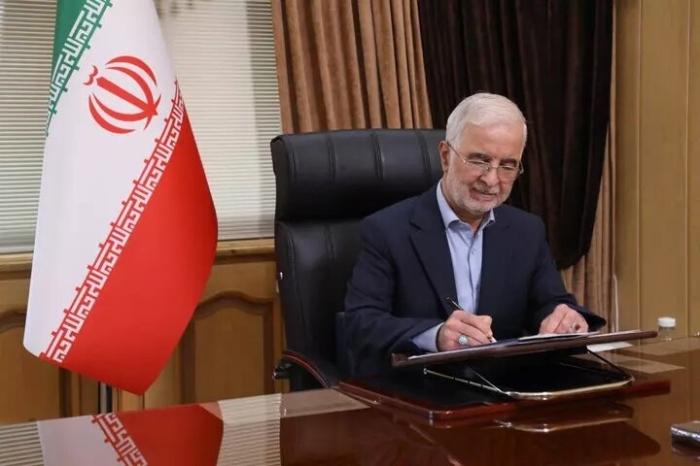 مومنی: ملت ایران در برابر تهدید دشمنان استوار ایستاده است