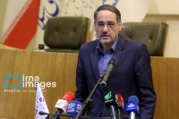 نگاهداری: ازتقسیم جامعه به وفادار و غیروفادار، خودی و غیرخودی، خودداری شود
