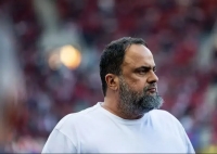 دعوا و بزن بزن جنجالی‌ترین رئیس فوتبال جهان!