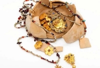 کشف گنجینه 1100 ساله طلایی در مسیر حج باستانی + عکس