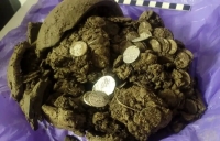 گنجینه سکه‌های رومی زیر پای یک رهگذر در جنگل