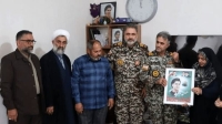 دیدار امیر الهامی با خانواده شهید احمد حسین‌نژاد