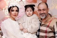 مهران غفوریان با انتشار عکسی خانوادگی از همسر و دخترش ابراز عشق کرد!