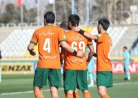 نیمکت مس همچنان در میان ابهام و شایعات
