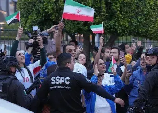 روزنامه ال یونیورسال:  سکوت فیفا در برابر لغو بلیت‌های هواداران ایرانی