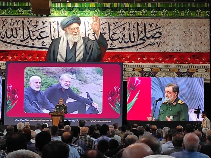 محسن رضایی: ترامپ آزادسازی 24 میلیارد دلار از اموال ایران را پذیرفته است