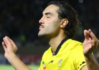 دوست دارم باپیروز قربانی در فجر بمانم/ بزرگ: بازی با پرسپولیس بهترین شب فوتبالم بود