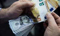 قیمت دلار و یورو امروز دوشنبه 25 خردادماه