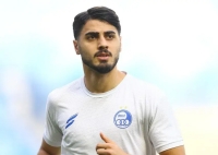 باشگاه اسبق مهاجم استقلال حق رشد خواست!