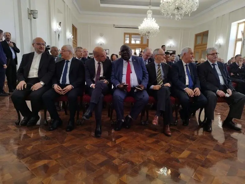 نشست سفرا
