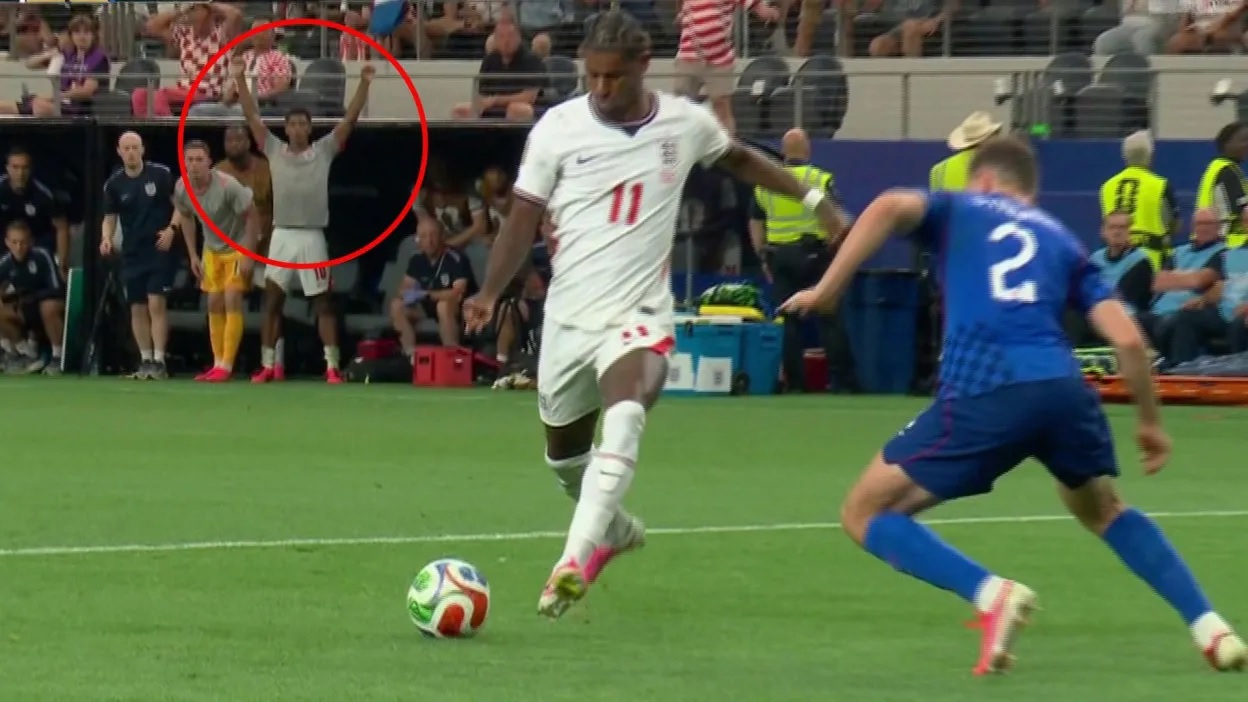 2483170