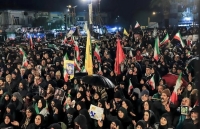 هشدار کیهان درباره سخنران‌های تجمعات شبانه/ در پوشش انقلابیگری تفرقه افکنی می‌کنند