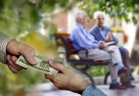 سورپرایز بزرگ برای بازنشستگان | کارت خرید 500 میلیونی در راه است؟
