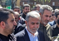 ادای احترام «زیاد نخاله» و هیئت همراه به پیکر مطهر امام شهید