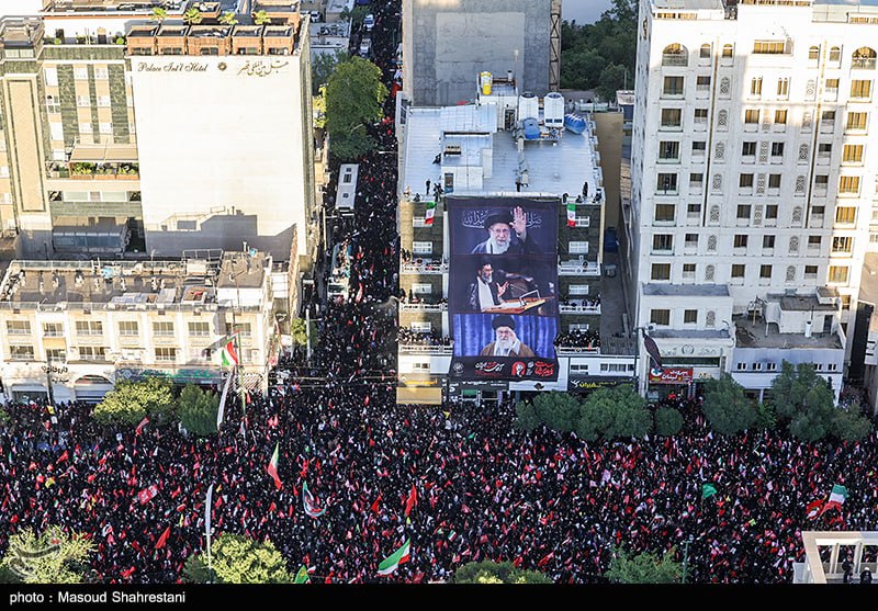 مراسم تشییع پیکر مطهر آقای شهید ایران - مشهد